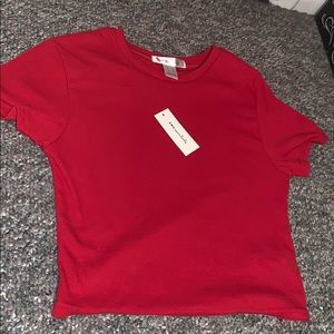 plain red shirt (cropped)